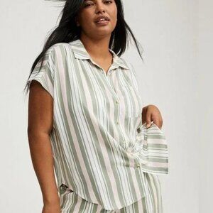 Torrid Challis Dolman Button Up Shirt Green Pink Stripe Collared Top Size 00